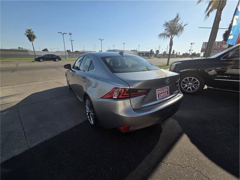 Used 2014 Lexus IS 250 w/ Navigation Package RWD image 7