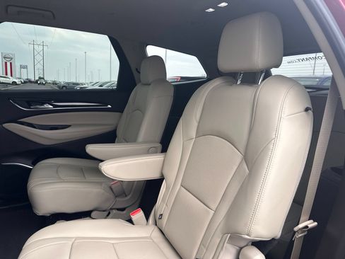 Used 2021 Buick Enclave Premium w/ Surround and Sites Package AWD/4WD image 21