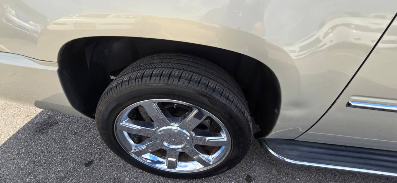 Used 2009 Cadillac Escalade ESV AWD image 27