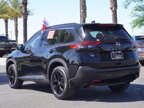 Certified 2023 Nissan Rogue SV w/ SV Premium B Package FWD image 3