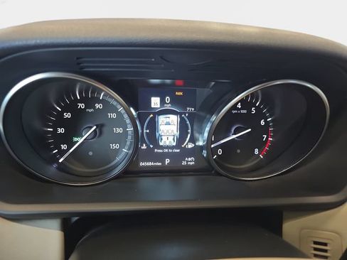 Used 2018 Land Rover Discovery SE AWD/4WD image 23