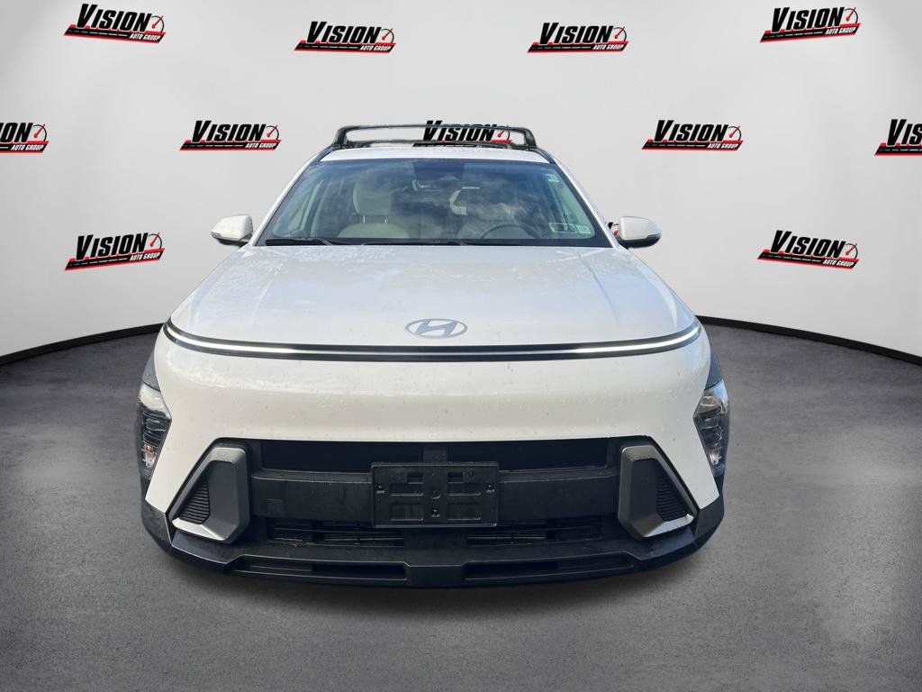 Certified 2025 Hyundai Kona SEL AWD/4WD image 8