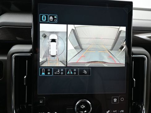 New 2026 GMC Yukon Elevation image 16