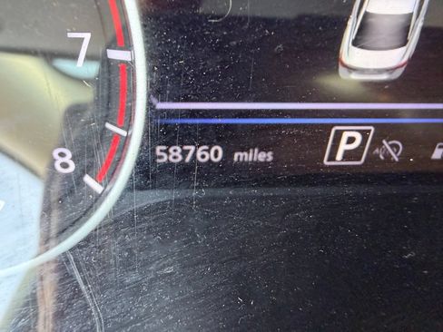 Used 2024 Nissan Sentra SV FWD image 25