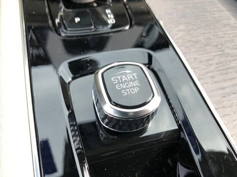 New 2026 Volvo XC90 B6 Ultra image 31