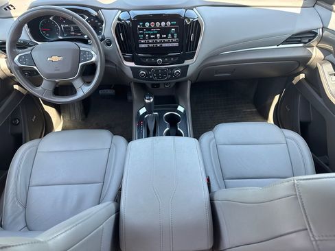 Used 2019 Chevrolet Traverse LT w/ LT Premium Package AWD/4WD image 24