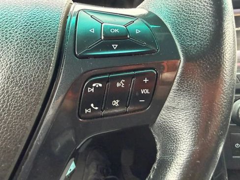 Used 2016 Ford Explorer XLT w/ Equipment Group 202A AWD/4WD image 16