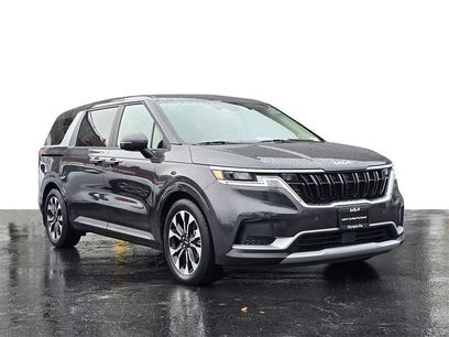 Used 2022 Kia Carnival EX