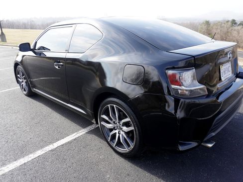 Used 2015 Scion tC Sports Coupe 6-Spd AT image 5
