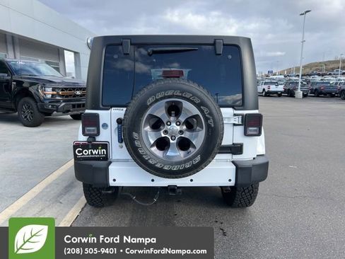 Used 2016 Jeep Wrangler Unlimited Sahara w/ Connectivity Group image 6