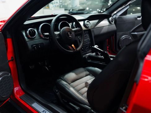 Used 2009 Ford Mustang Shelby GT500 RWD image 31