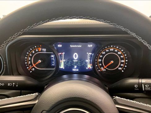 Used 2025 Jeep Gladiator Mojave image 19