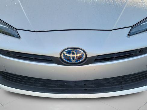 Used 2020 Toyota Prius Limited w/ Premium Convenience Package FWD image 11
