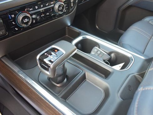 Used 2023 Chevrolet Silverado 1500 High Country w/ High Country Premium Package image 27