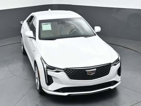 Used 2025 Cadillac CT4 Premium Luxury image 46