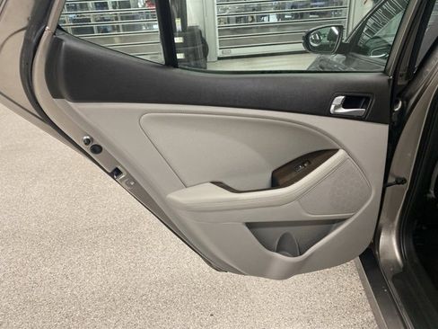 Used 2015 Kia Optima EX image 30