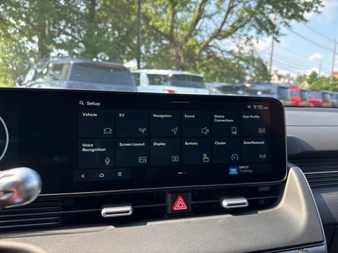 New 2025 Hyundai Ioniq 5 SEL image 25