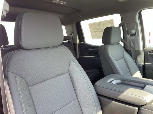 New 2026 GMC Sierra 1500 Elevation image 28