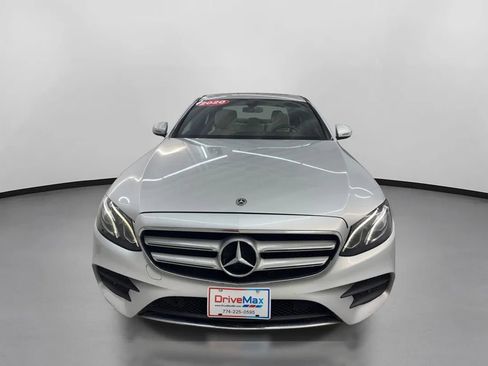 Used 2020 Mercedes-Benz E 350 Sedan image 2