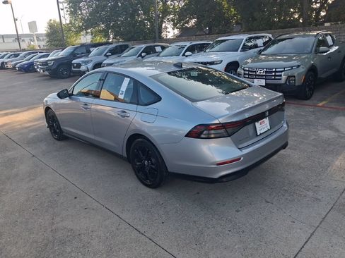Used 2025 Honda Accord SE image 8