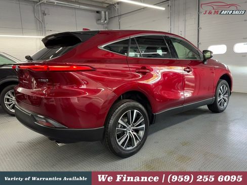 Used 2021 Toyota Venza LE w/ Carpet Mat Package (TMS) AWD/4WD image 7