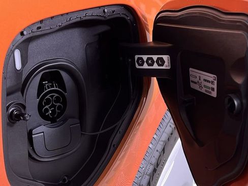 New 2025 Volkswagen ID. Buzz 1st Edition image 48