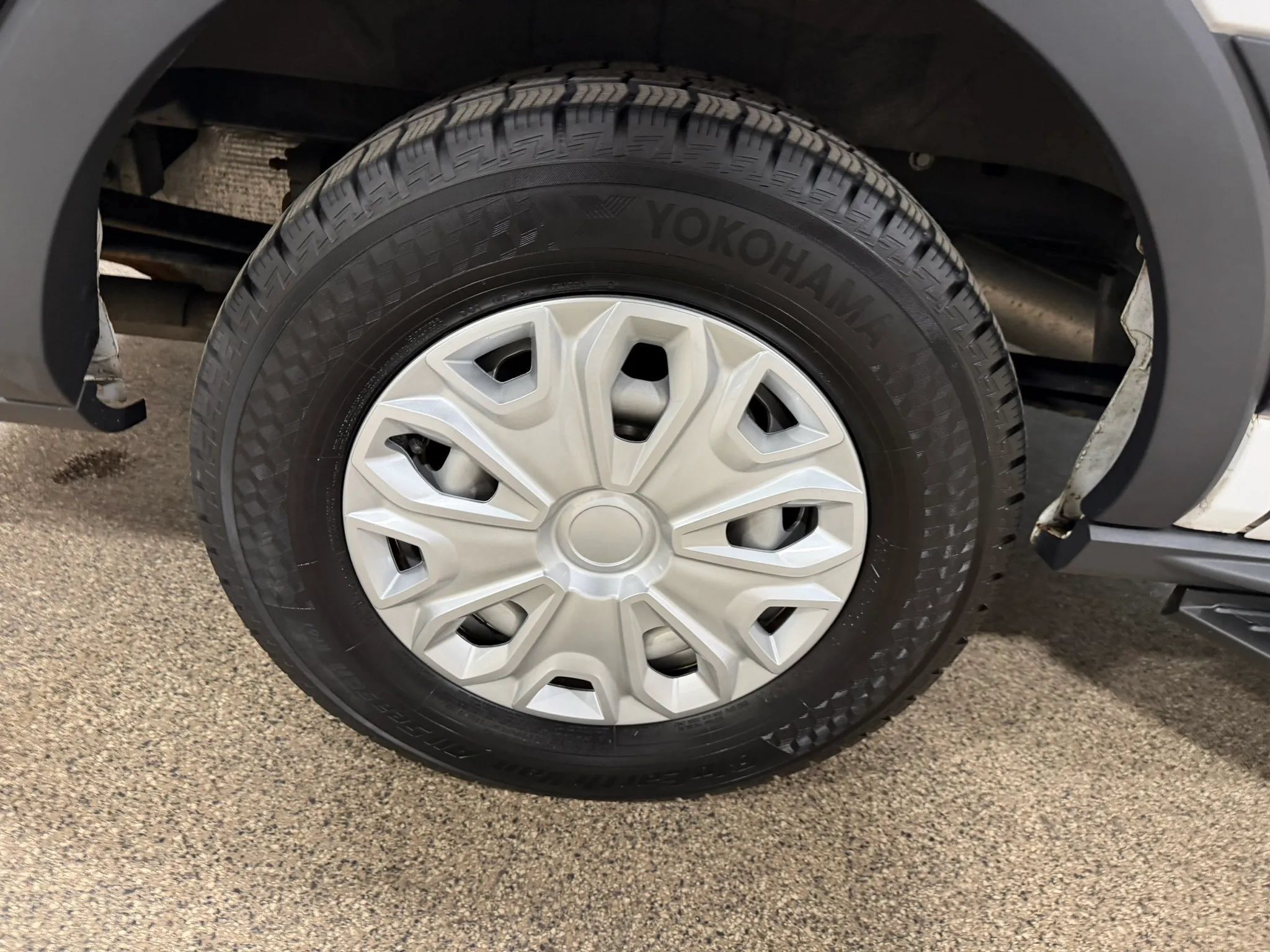 Used 2018 Ford Transit 150 XL RWD image 57