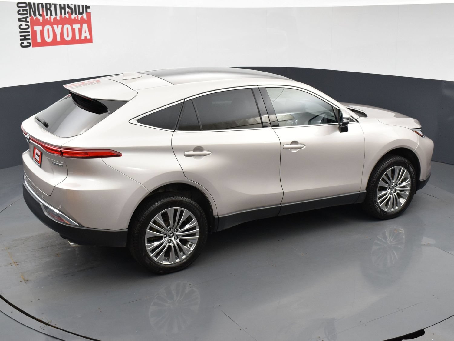 Used 2023 Toyota Venza Limited AWD/4WD image 30