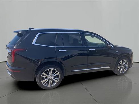 Certified 2024 Cadillac XT6 Premium Luxury w/ Technology Package AWD/4WD image 5