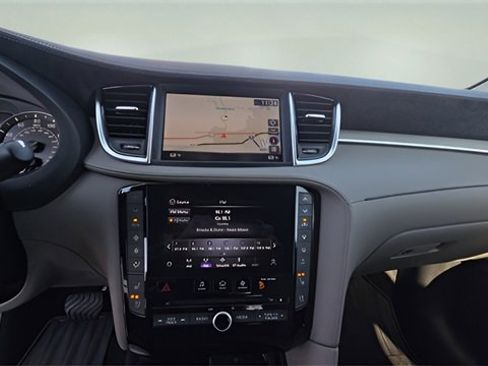 Used 2023 INFINITI QX50 Sensory w/ Accent Package image 9