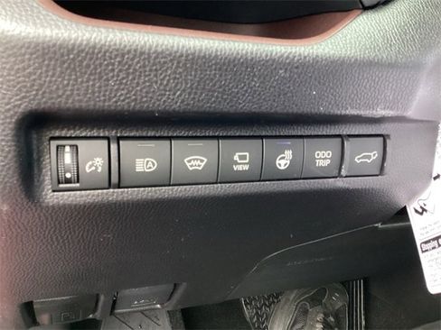 New 2025 Toyota RAV4 Limited image 25