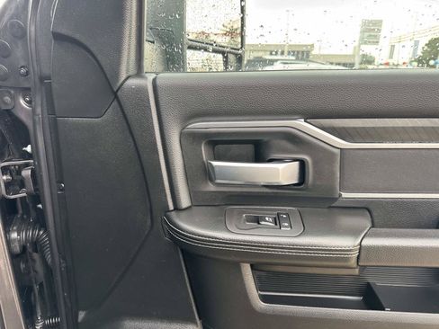 Used 2026 RAM 2500 Big Horn AWD/4WD image 14