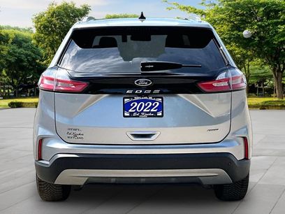 Used 2022 Ford Edge SEL w/ Convenience Package