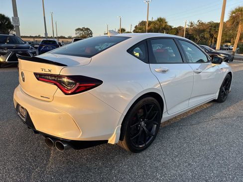 Used 2022 Acura TLX Type S image 3
