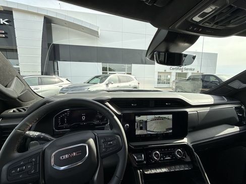 Certified 2025 GMC Sierra 1500 AT4X w/ AT4X AEV Edition AWD/4WD image 27
