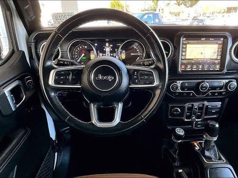 Used 2021 Jeep Wrangler Unlimited Sahara w/ Safety Group AWD/4WD image 8