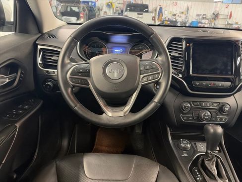 Used 2019 Jeep Cherokee Limited w/ Technology Group image 20