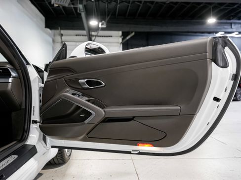 Used 2019 Porsche 911 Carrera S image 26