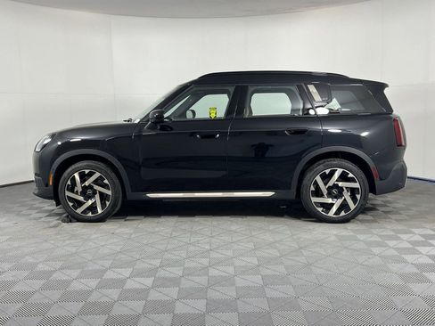 New 2025 MINI Cooper Countryman SE image 2