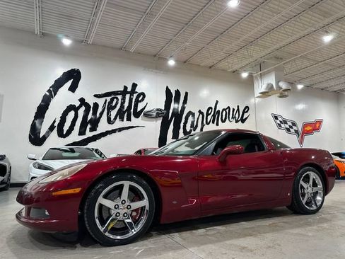 Used 2007 Chevrolet Corvette Coupe w/ Preferred Equipment Group RWD image 1