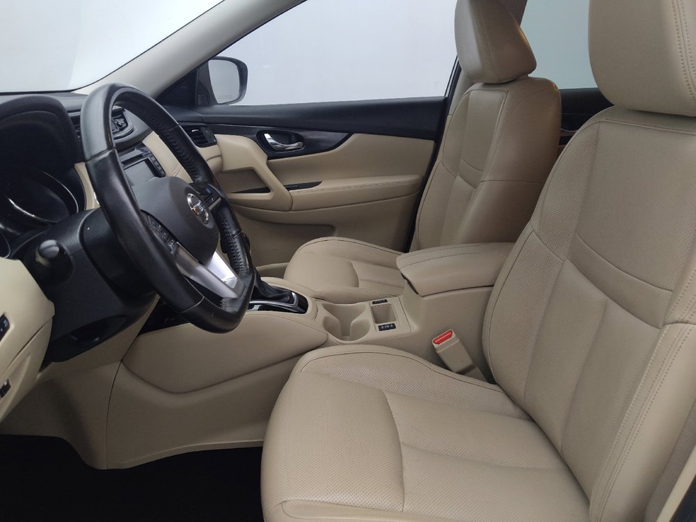 Used 2018 Nissan Rogue SL w/ Premium Package FWD image 17