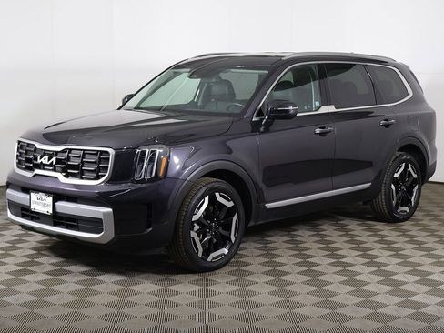 Used 2025 Kia Telluride S image 9