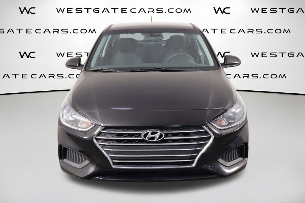 Used 2022 Hyundai Accent SE FWD image 2