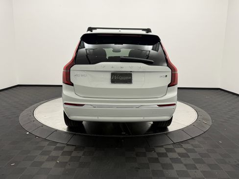 New 2026 Volvo XC90 B5 Plus w/ Protection Package Premier AWD/4WD image 6