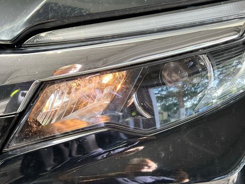 Used 2019 Honda Ridgeline Sport image 12