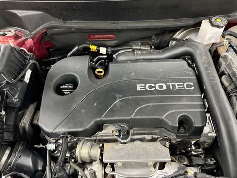 Used 2020 Chevrolet Equinox Premier image 23