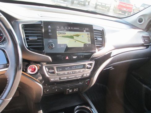 Used 2019 Honda Pilot Touring image 27