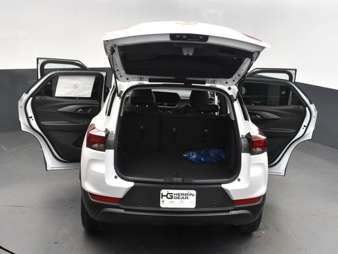 New 2025 Chevrolet TrailBlazer LS w/ LS Convenience Package image 47