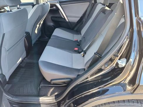 Used 2015 Toyota RAV4 XLE image 11