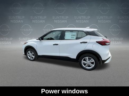 Used 2025 Nissan Kicks Play S FWD image 7